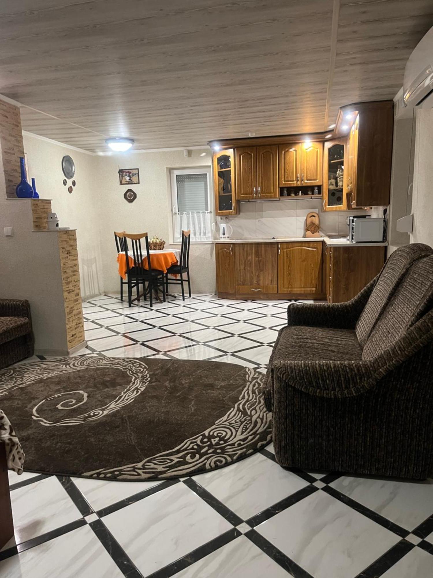 Hotel Окремий Будинок-Апартаменти Rakoshyno Bagian luar foto